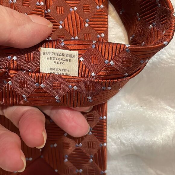 Joseph Abboud orange diamonds silk tie - Picture 5 of 5